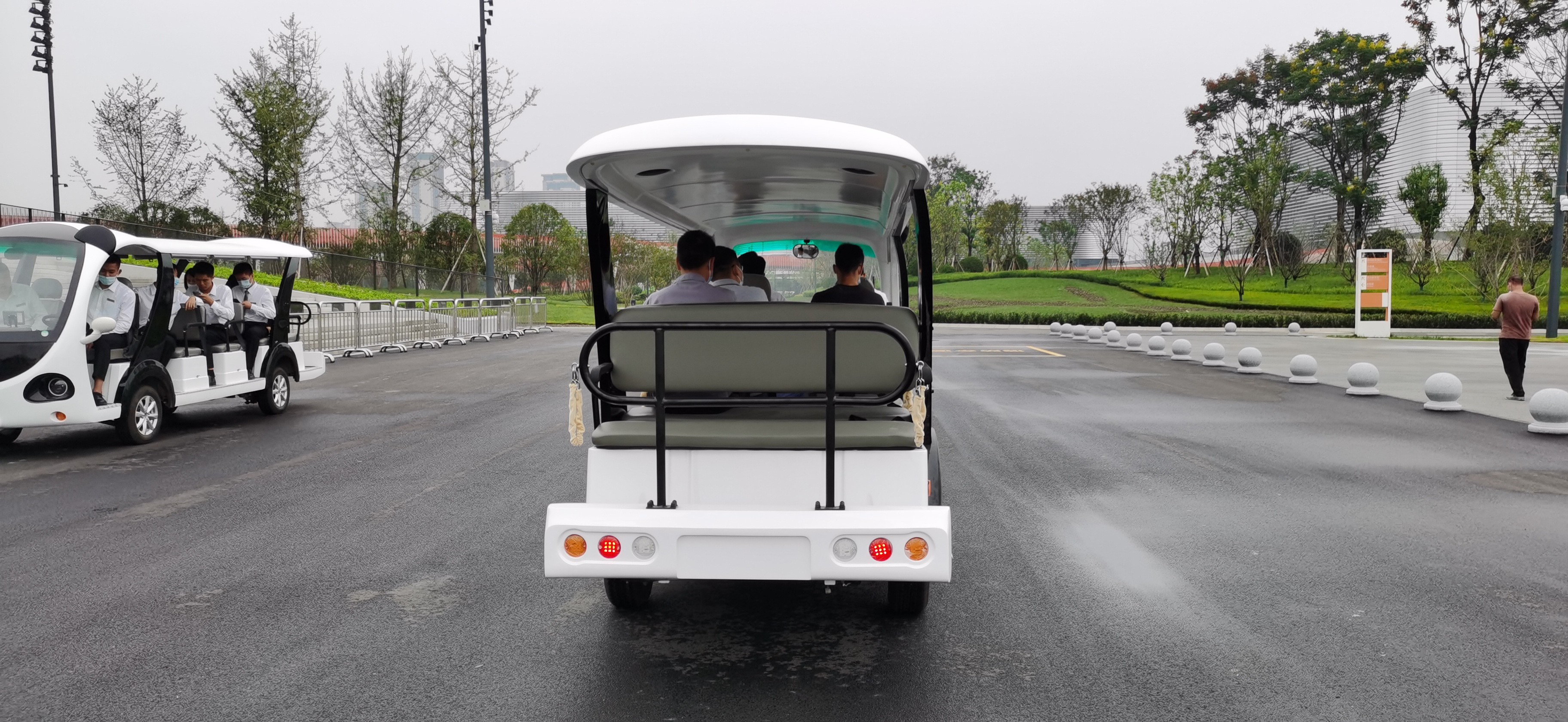 專業(yè)電動(dòng)巡邏車、電動(dòng)觀光車制造商